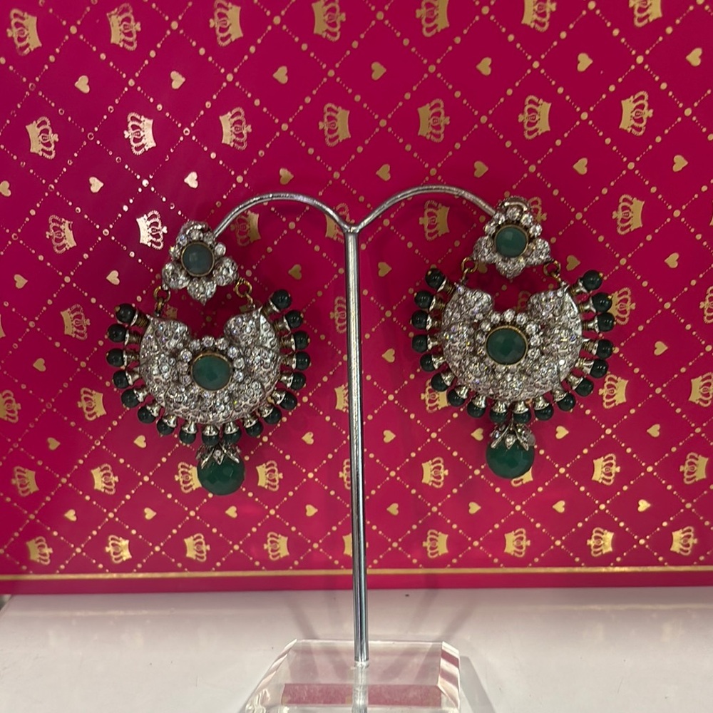 Elegant Green and Silver Earrings